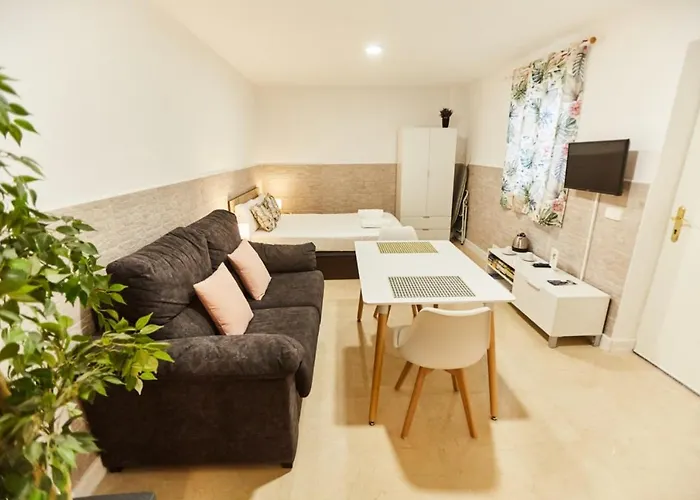 Charming House - Calm And Comfort In The Center
